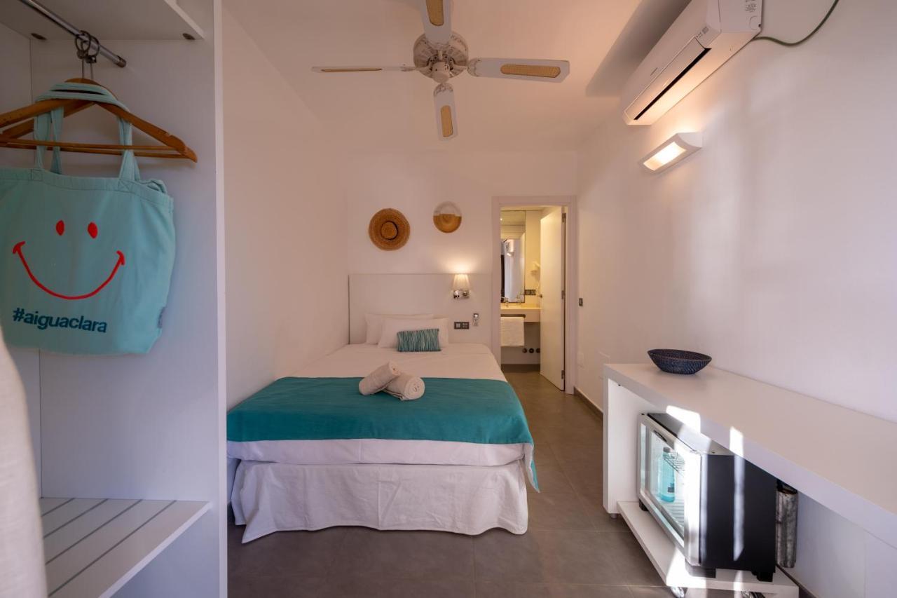 Hostal Aigua Clara Playa Migjorn Exterior foto