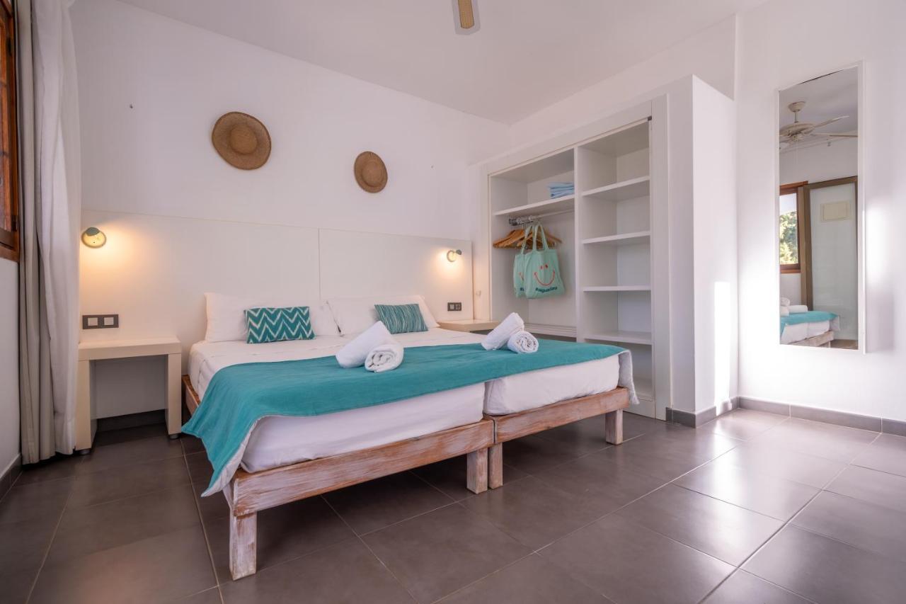 Hostal Aigua Clara Playa Migjorn Exterior foto