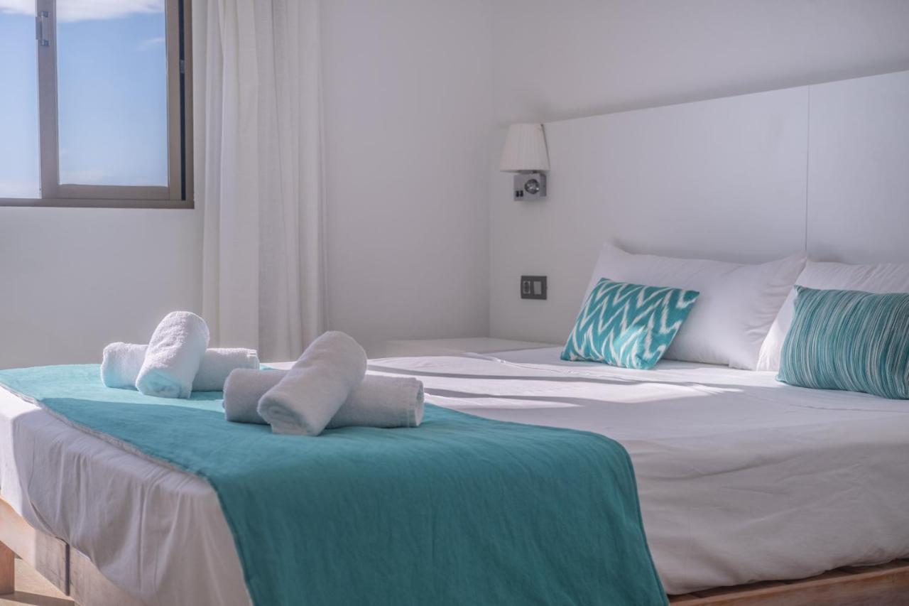 Hostal Aigua Clara Playa Migjorn Exterior foto